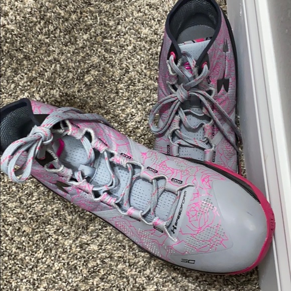 UA mother day’s Stephen curry - Picture 2 of 3